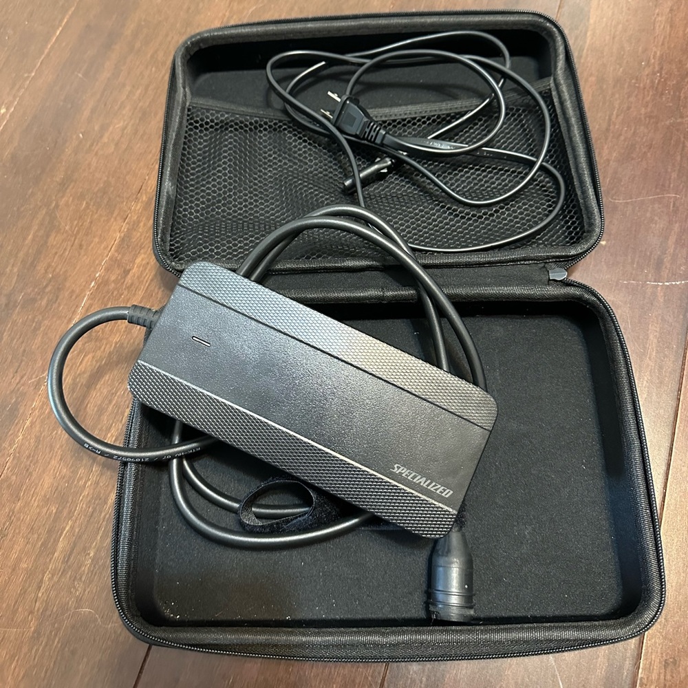 Specialized Turbo Battery Charger